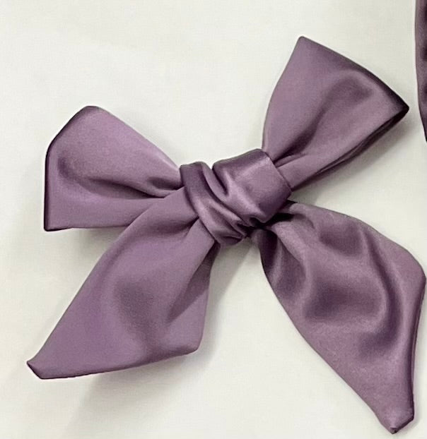Dusty Lilac Handtied Bow