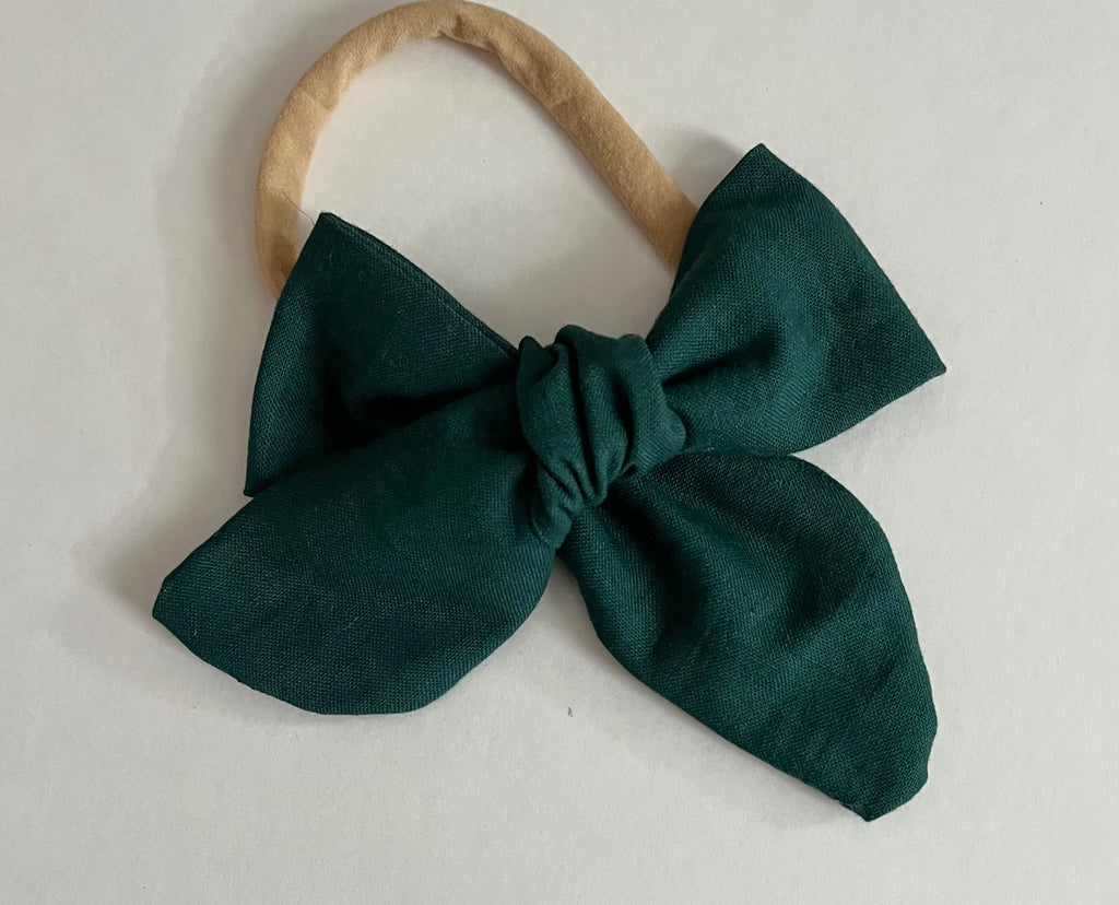 Pine Handtied Bow