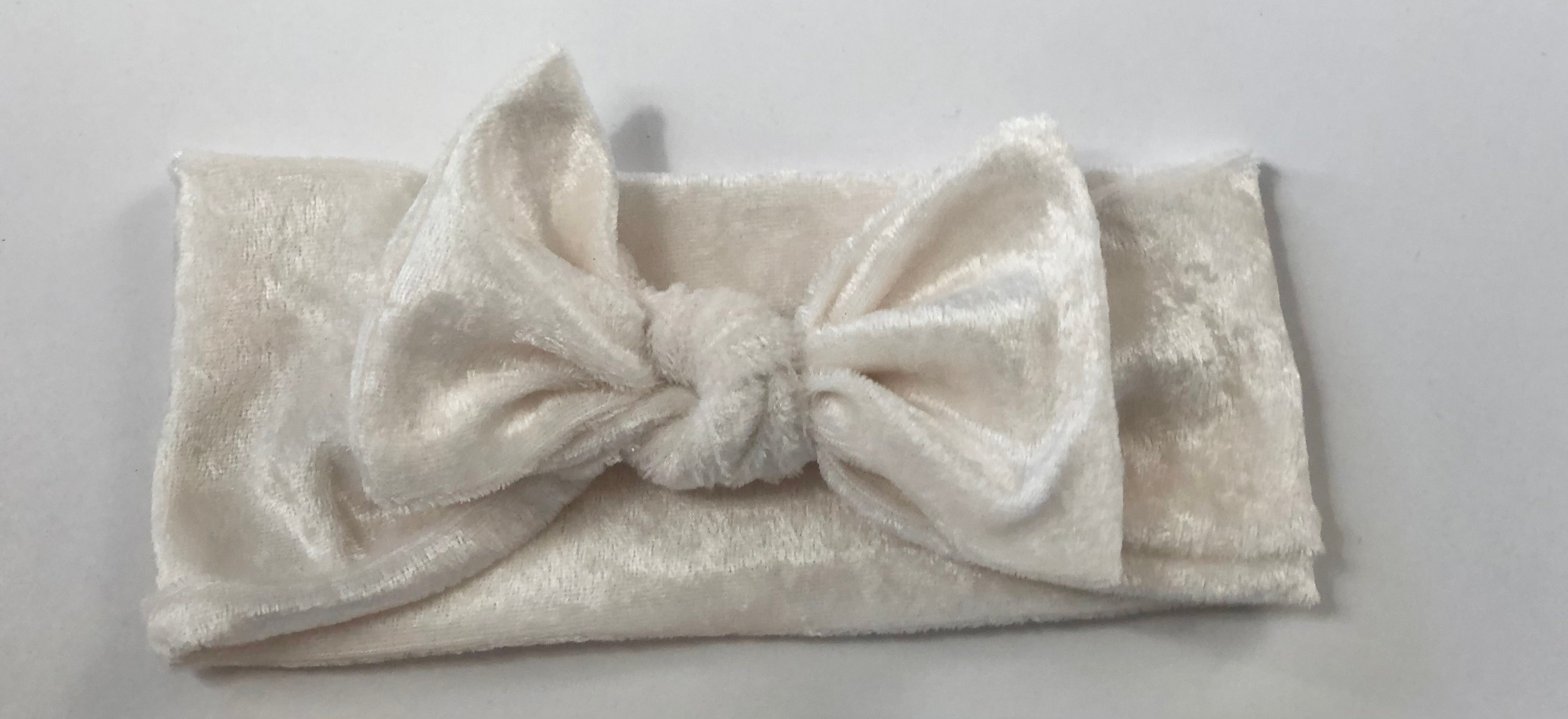 Cream Bow